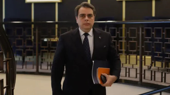 Василев заплаши протестиращите миньори с НПК, териториалните планове няма да се изтеглят