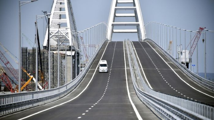 Кримският мост е напълно възстановен 18 дни преди срока