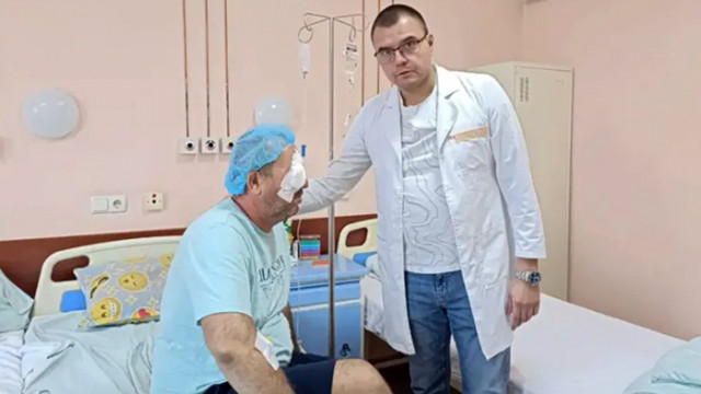 Офталмолозите от УМБАЛ Александровска спасиха зрението на мъж изваждайки от