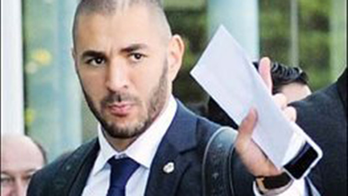 Бензема обвинен от френския вътрешен министър във връзки с терористична организация