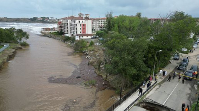 Приехме доклада за наводнението в Царево съобщи на брифинг в