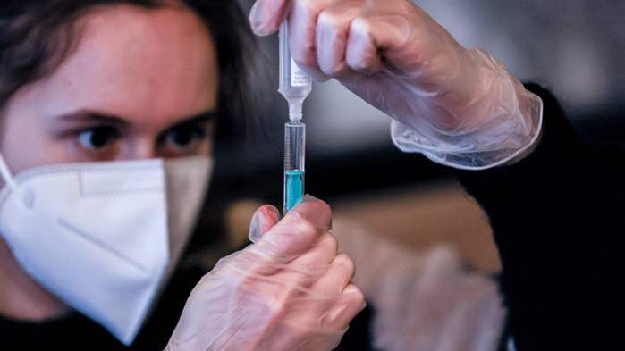 328 са новите случаи на коронавирус у нас. Направени са