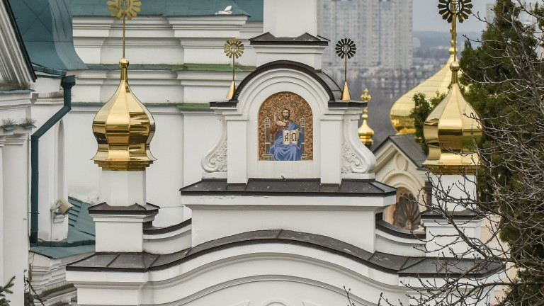 Украйна готви забрана на легитимната Украинска православна църква