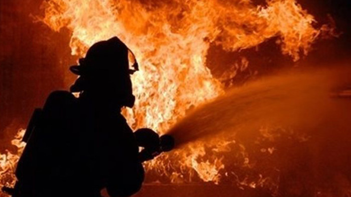 171 пожара ликвидирани в страната за денонощие, две жени са пострадали