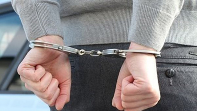 Задържан е непълнолетен с дрога и с откраднат мобилен телефон в Добрич