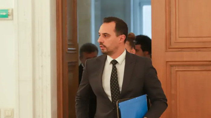 Не е ясно дали и колко ще внесе Лукойл“ в