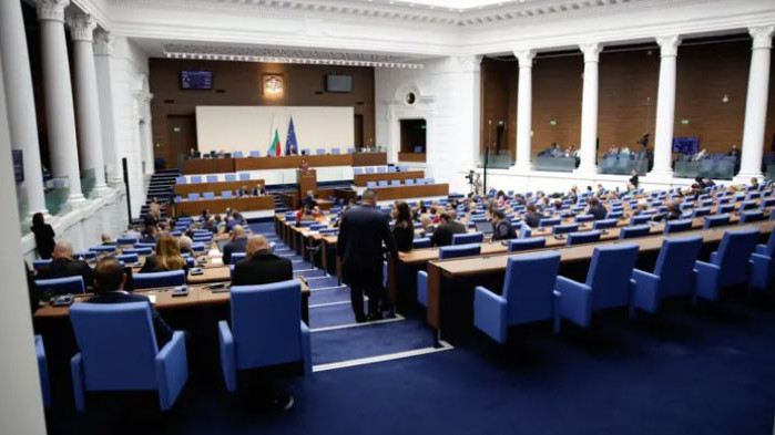 Депутатите се събират извънредно в петък - 27 октомври от