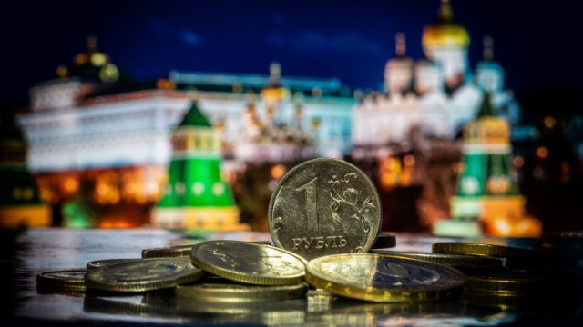 Руската централна банка повиши основния си лихвен процент до 15