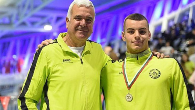 Световният рекордьор на 400 метра свободен стил за юноши Петър