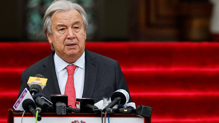 Покривите на света се срутват“. Това заяви генералният секретар на