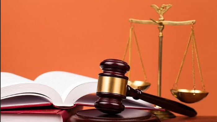 Варненският окръжен съд проведе разпоредително заседание по делото срещу 40-годишния