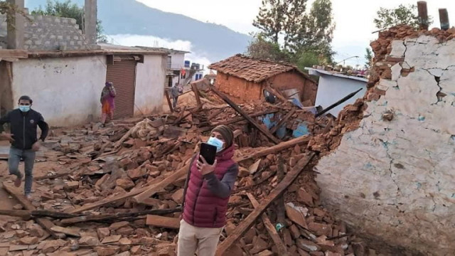 157 загинали и 200 ранени след земетресението в Непал