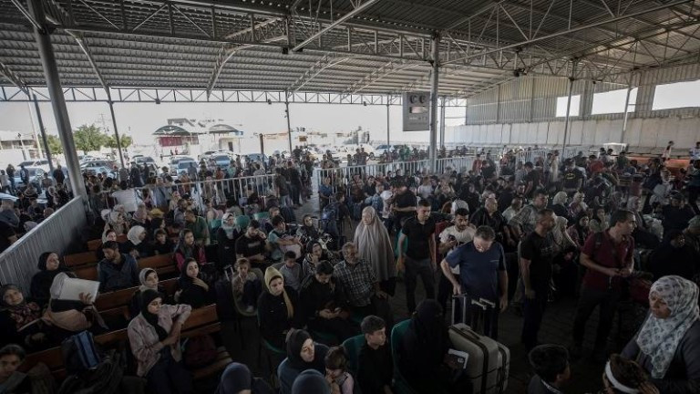 Още 18 български граждани и техни близки, евакуирани от Газа