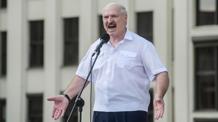 ЕС няма да включва Лукашенко в санкционния списък