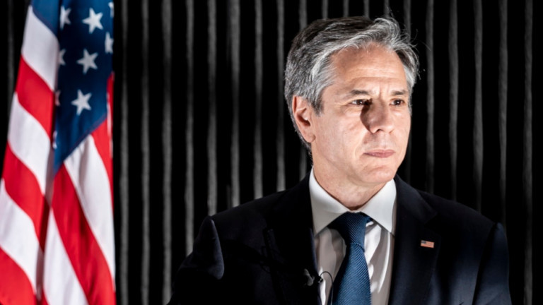 Държавният секретар на САЩ Антъни Блинкън е на обиколка в