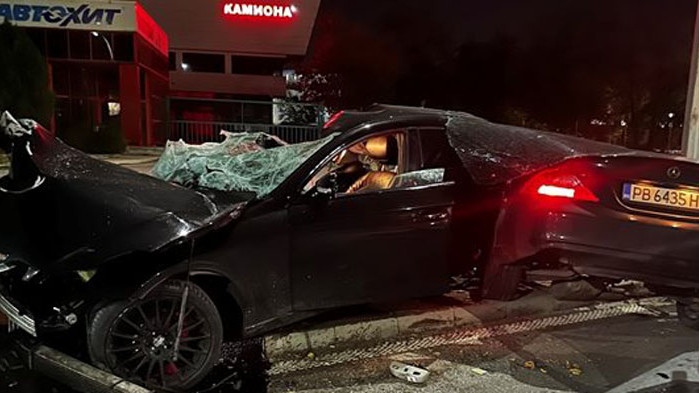20–годишен и пиян е бил шофьорът, оцелял по чудо в среднощната катастрофа в Пловдив