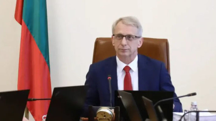 Кой управлва държавата в отсъствието на премира и вицепремиера? Днес,