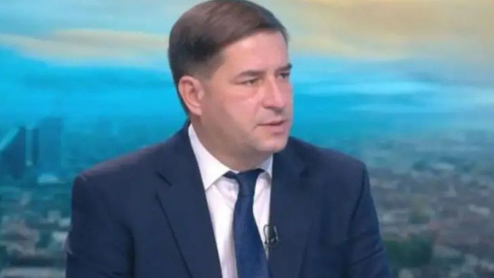 Цеков: В София отрочето на ДС се промуши през иглени уши с унизително треперене до последния момент