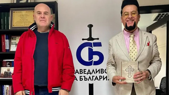 Евгени Минчев на сладки приказки и капучино с Иван Гешев