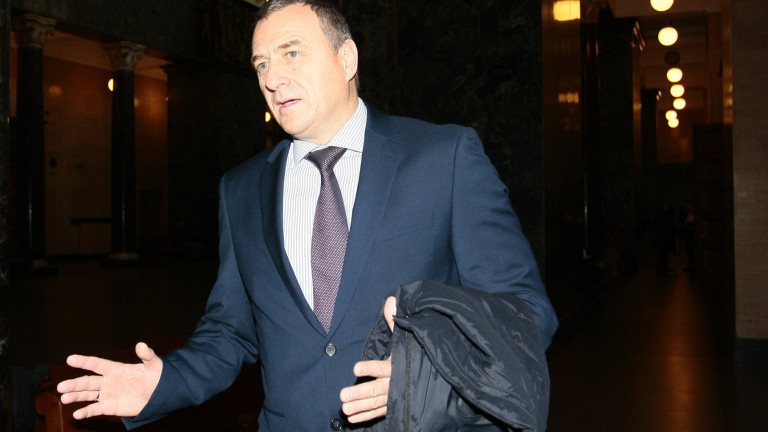 Премиерът не може да иска оставката на шефа на ДАНС