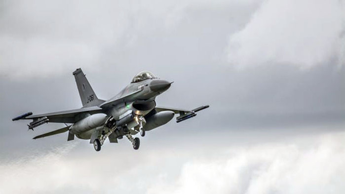 Нидерландия изпрати първите пет изтребителя Ф-16 в Румъния днес, за