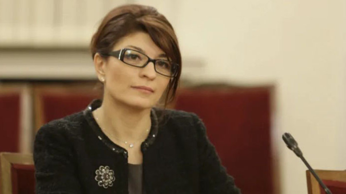 Десислава Атанасова: Взимат се решения, без да са обсъдени с нас