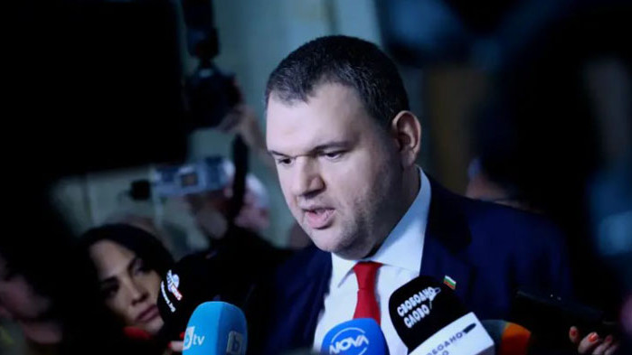 Всеки член на ДПС може да се кандидатира за председател