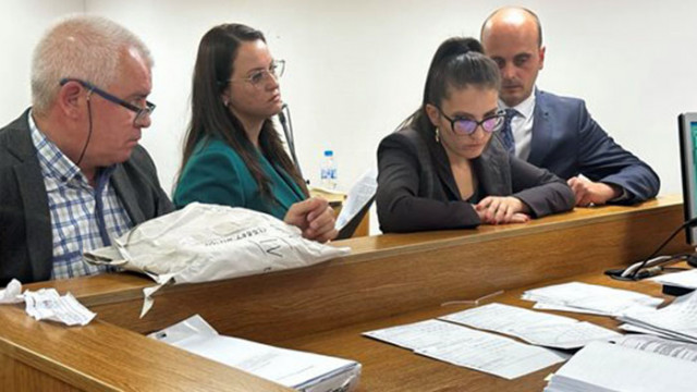 Съдът брои бюлетини в две секции в Банско и откри 6 - отчетени грешно