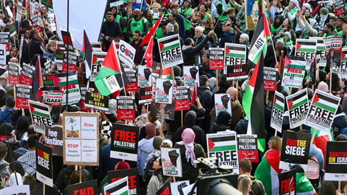 На шествие в Лондон стотици хиляди демонстранти изразиха подкрепата си за Газа