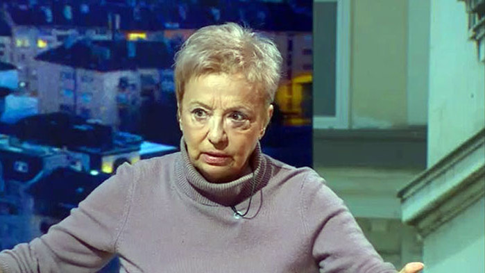 Лидерът на ГЕРБ ще изпие Продължаваме промяната, обясни още Дамянова