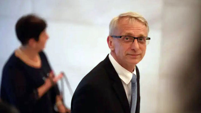 Диана Русинова с остър коментар за Денков: Срам ме е от лъжци, безумни, нагаждачи