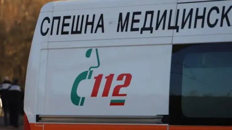 При полагане на тръби по водния цикъл в Смолян, земна маса затрупа работник