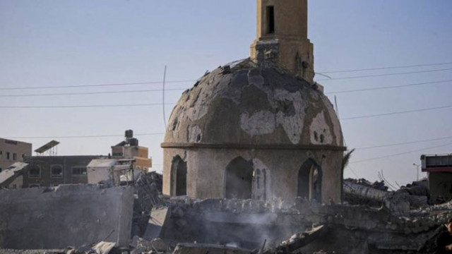 Израел удари джамия в Газа, най-малко 50 души са убити