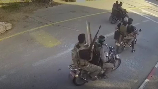 Израелската армия публикува видео, на което боец на "Хамас" убива жена на 7 октомври