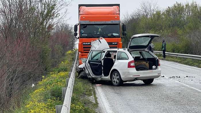 Катастрофа взе жертва на пътя Ловеч-Микре. Инцидентът е станал около 11