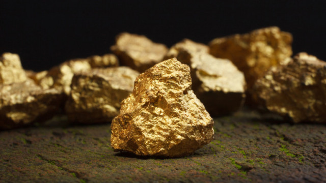 Цените на златото се запътиха към исторически върхове През последните