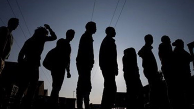 Турция спаси 36 мигранти от задушаване, натъпкани в ТИР