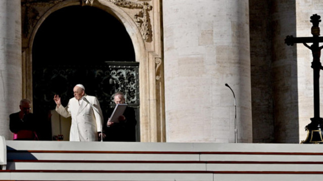 Папа Франциск отмени сутрешните си аудиенции в събота заради лек