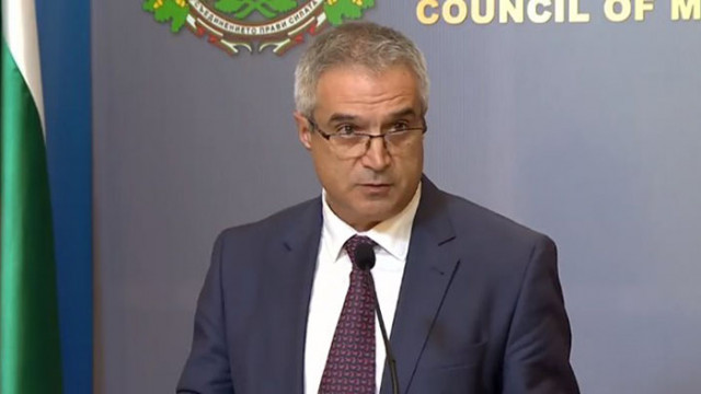 Министър Радев: Аварии има по електроразпределителните мрежи Запад и Север