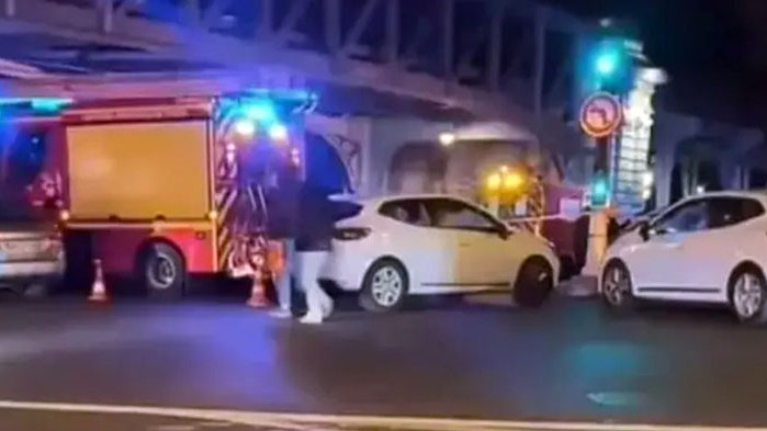 Един човек е бил убит, а двама - ранени, от