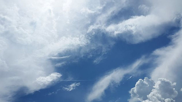 През нощта валежите ще продължат, но вече ще са по-слаби