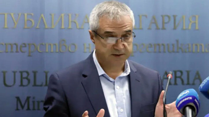 Министърът на енергетиката: ЕРП-тата не дължат обезщетение за спрения ток от края на ноември