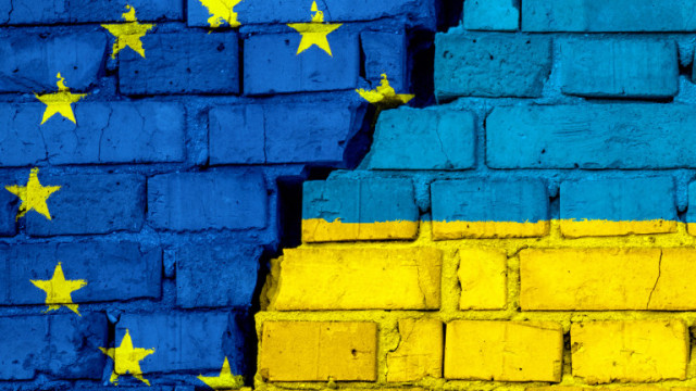 "Фигаро" се притесни: Европа изоставя Украйна, докато съдбата й виси на косъм