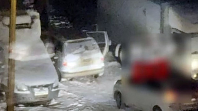 Откриха голи замръзнали трупове на мъж и жена на задната седалка на паркирана кола
