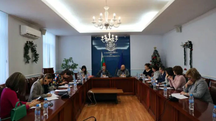 До края на декември Европейската инвестиционна банка трябва да предостави