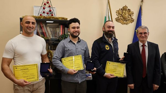 Сдружение Пещерно спасяване бе отличено за дейността си от министъра