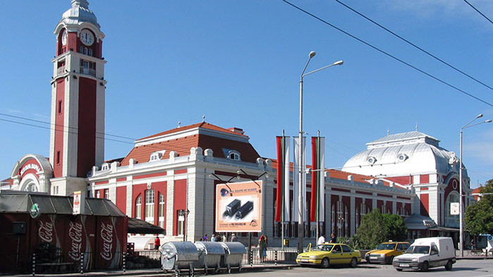 През почивните дни ще са затворени две кръстовища във Варна по ул. "Девня"