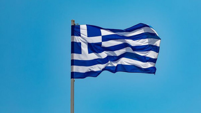 Гърция ще плаща по 2 2 млрд евро на година за