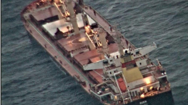 Индийски военноморски антипиратски патрул е прехванал отвлечения български товарен кораб Руен  в