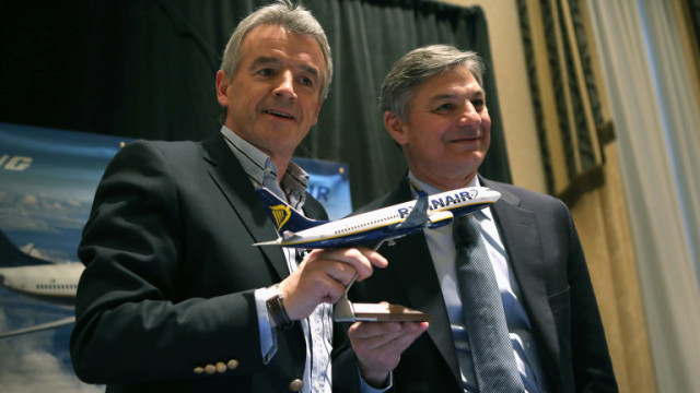 Шефът на Ryanair Майкъл О Лиъри се приближава към потенциален бонус